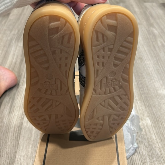 New Women’s Size 8.5 MIA Vesta Animal Print & Cream Sneakers - Picture 4 of 8